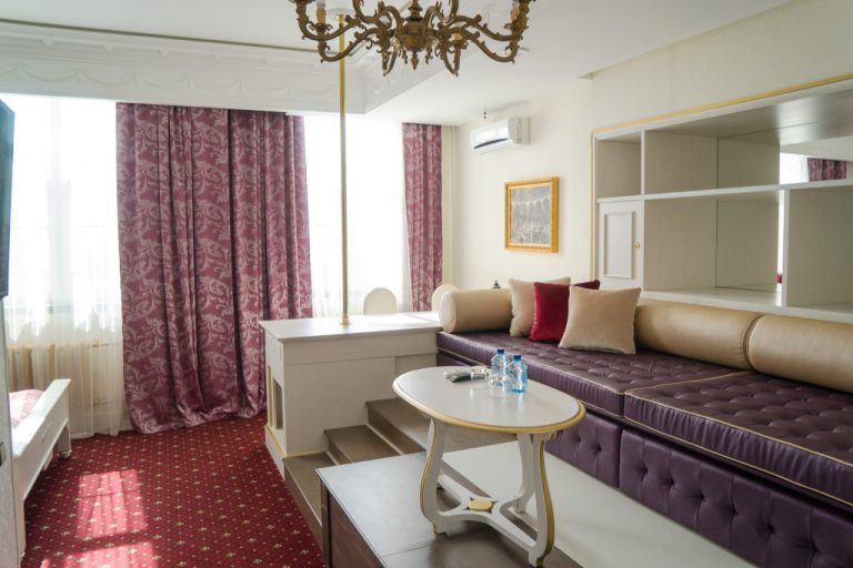 Superlux02 1024x683 1